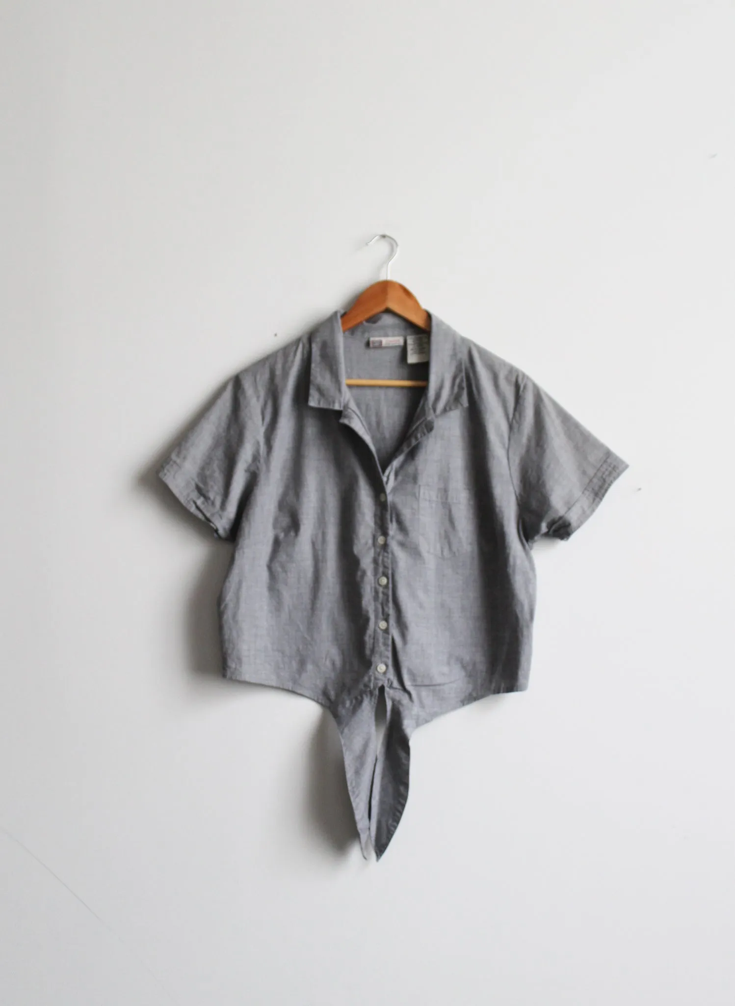 dovewing button up